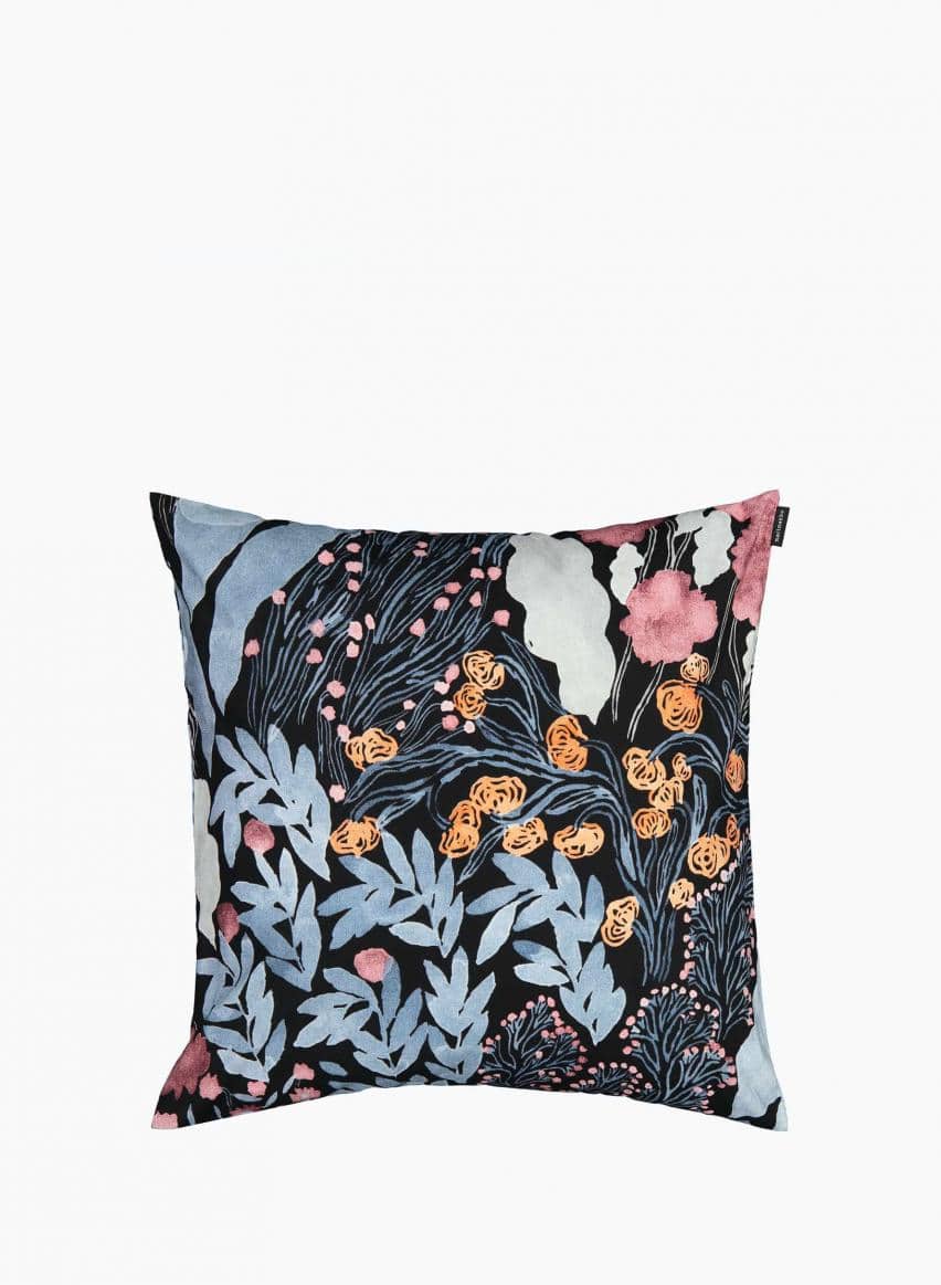 Louhi クッションカバー 50x50cm Aino Maija Metsola Marimekko マリメッコ 日本公式オンラインストア Louhi クッションカバー 50x50cm Aino Maija Metsola Marimekko マリメッコ 日本公式オンラインストア