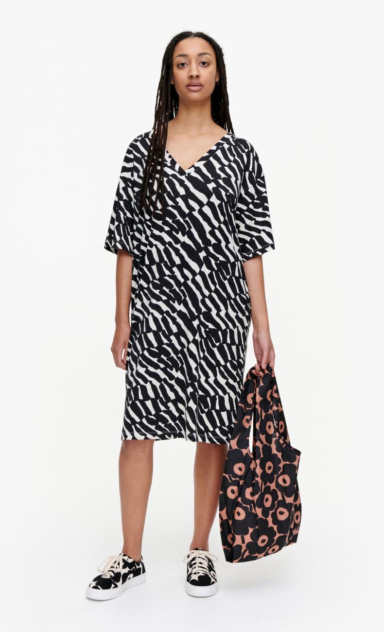 Keltalehdokki Kiikari ワンピース ワンピース クロージング Marimekko マリメッコ 日本公式オンラインストア Keltalehdokki Kiikari ワンピース ワンピース クロージング Marimekko マリメッコ 日本公式オンラインストア