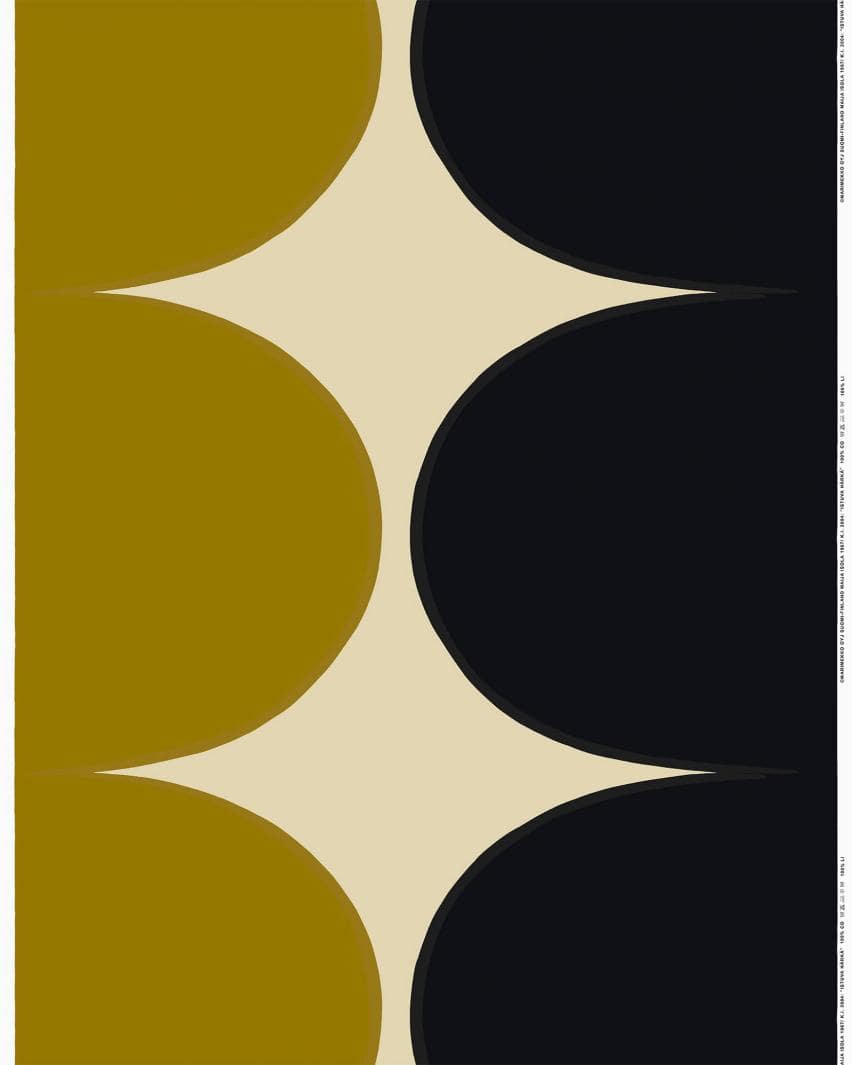 ベージュ×コール× オリーブ