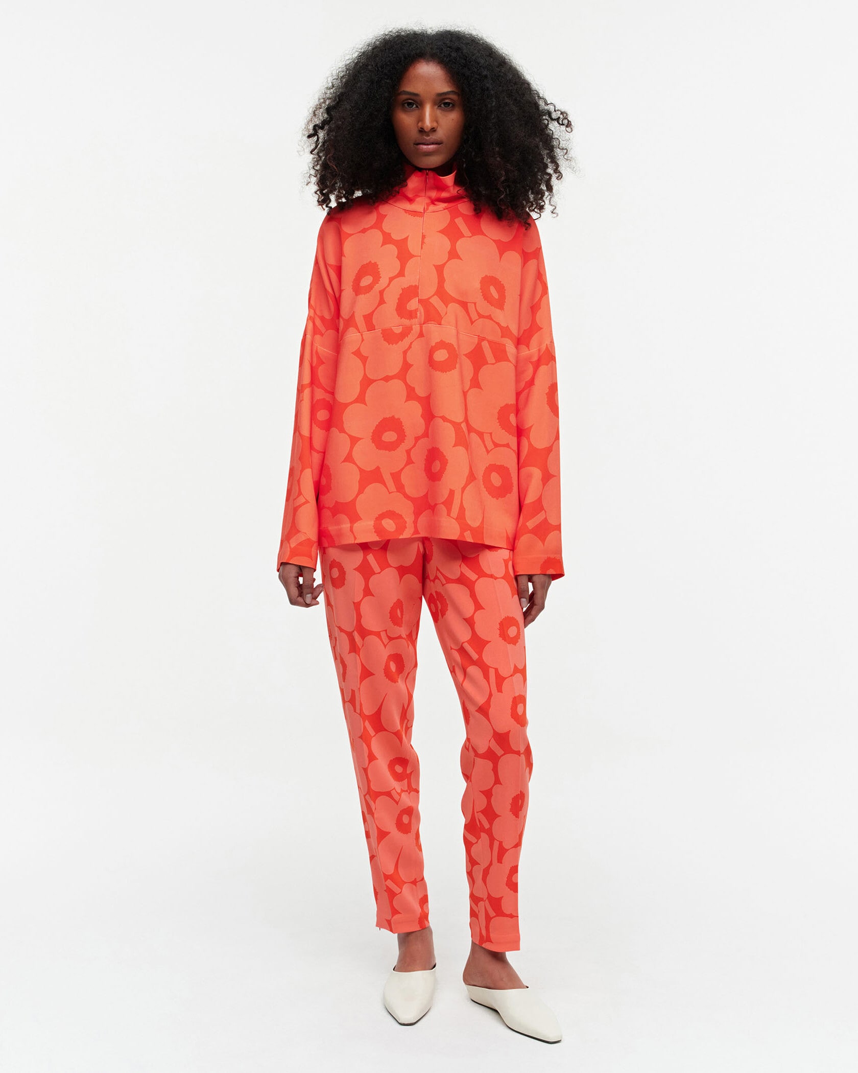 Nelma Unikko ブラウス | Maija Isola | Marimekko (マリメッコ) 日本