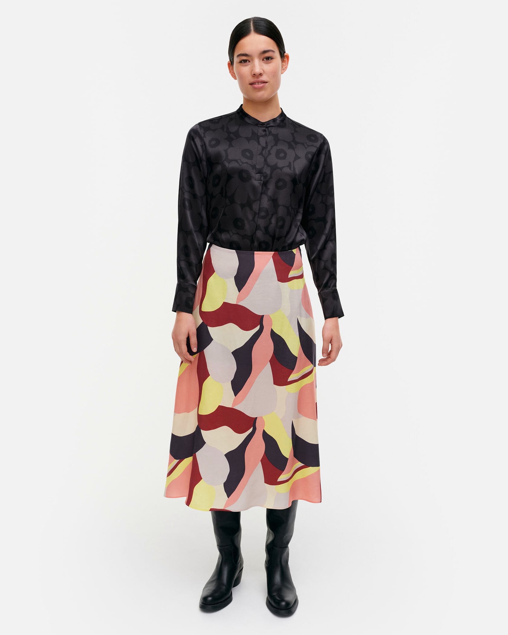 【一部店舗・オンラインストア限定】Kreppi Kamelia スカート