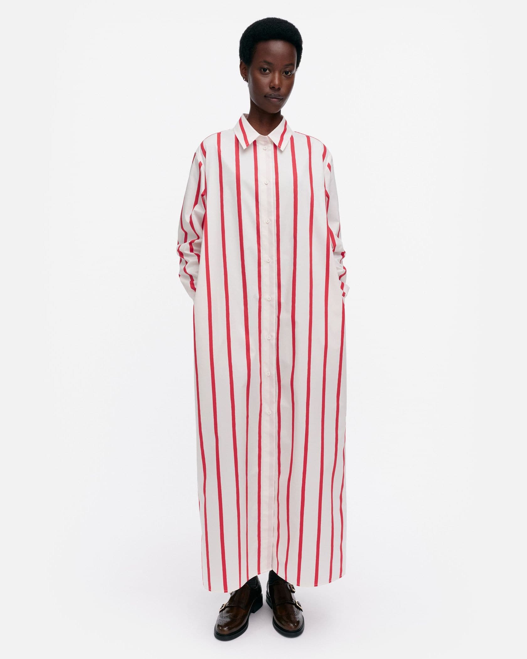 【オンライン限定】Muovata Puhveli ワンピース