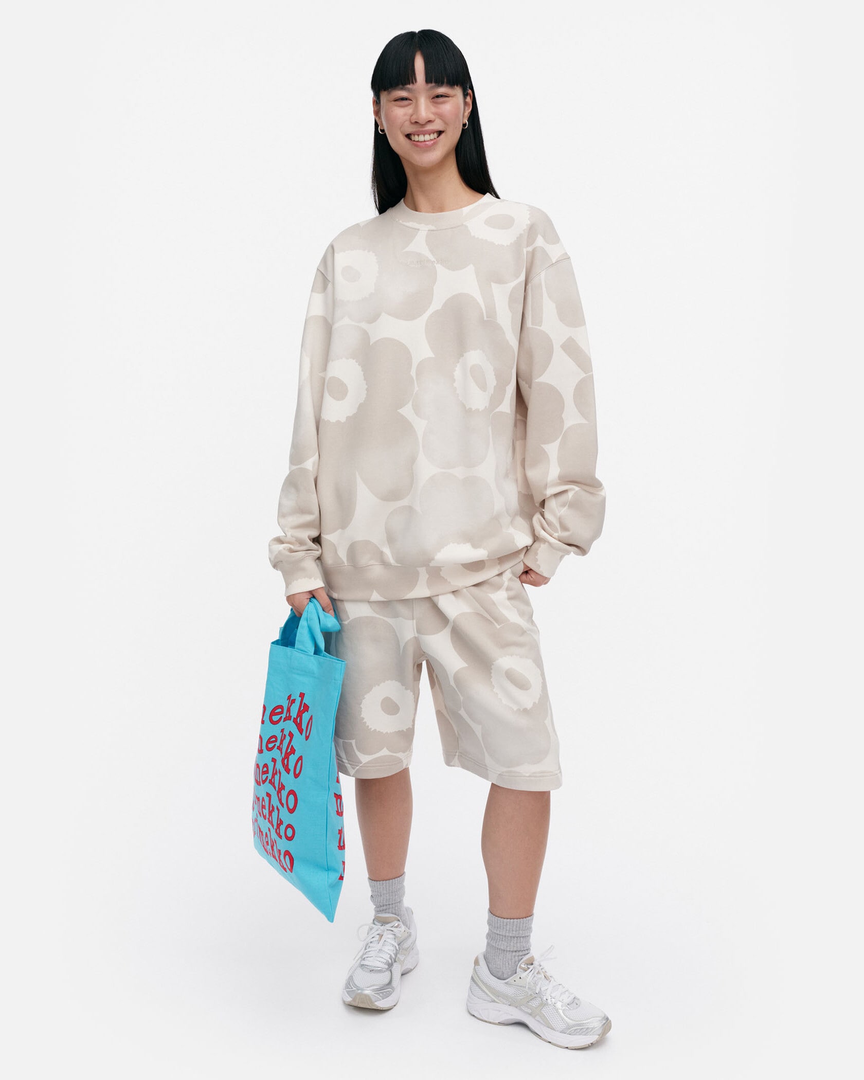 【2025AW】マリメッコ/ Sarana Akvarelli Unikko ハーフパンツ 一部店舗・オンラインストア限定】Sarana Akvarelli Unikko