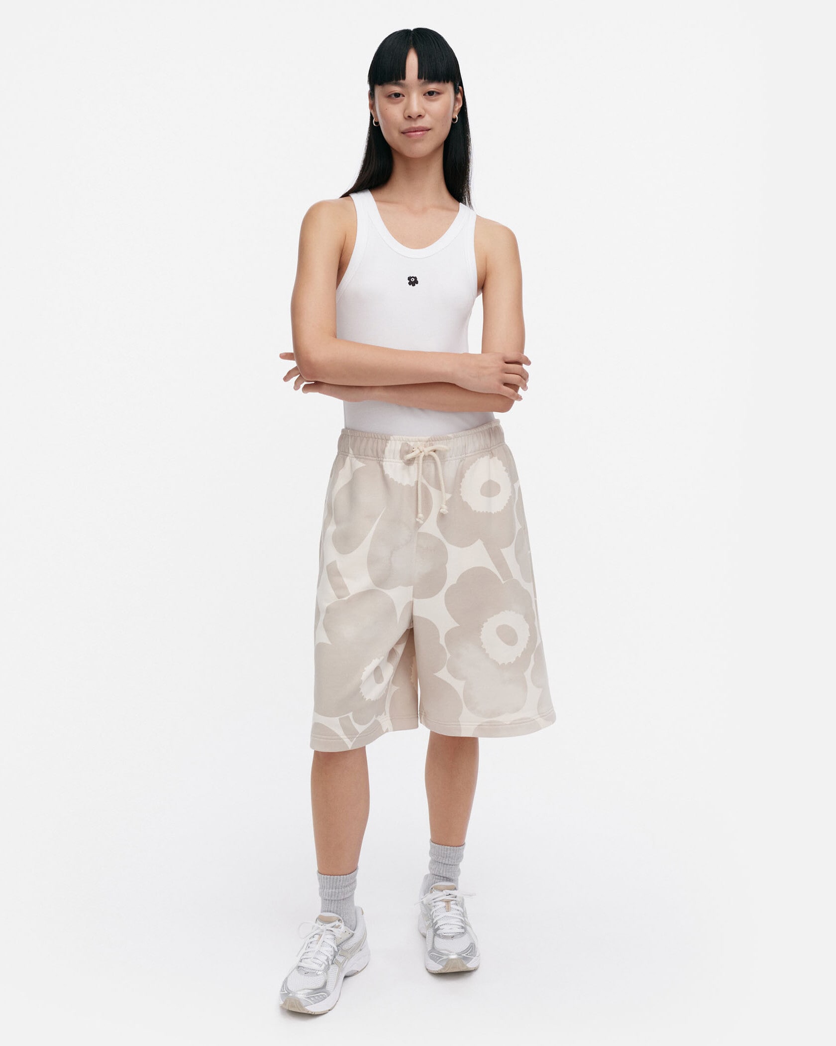 【2025AW】マリメッコ/ Sarana Akvarelli Unikko ハーフパンツ 一部店舗・オンラインストア限定】Sarana Akvarelli Unikko