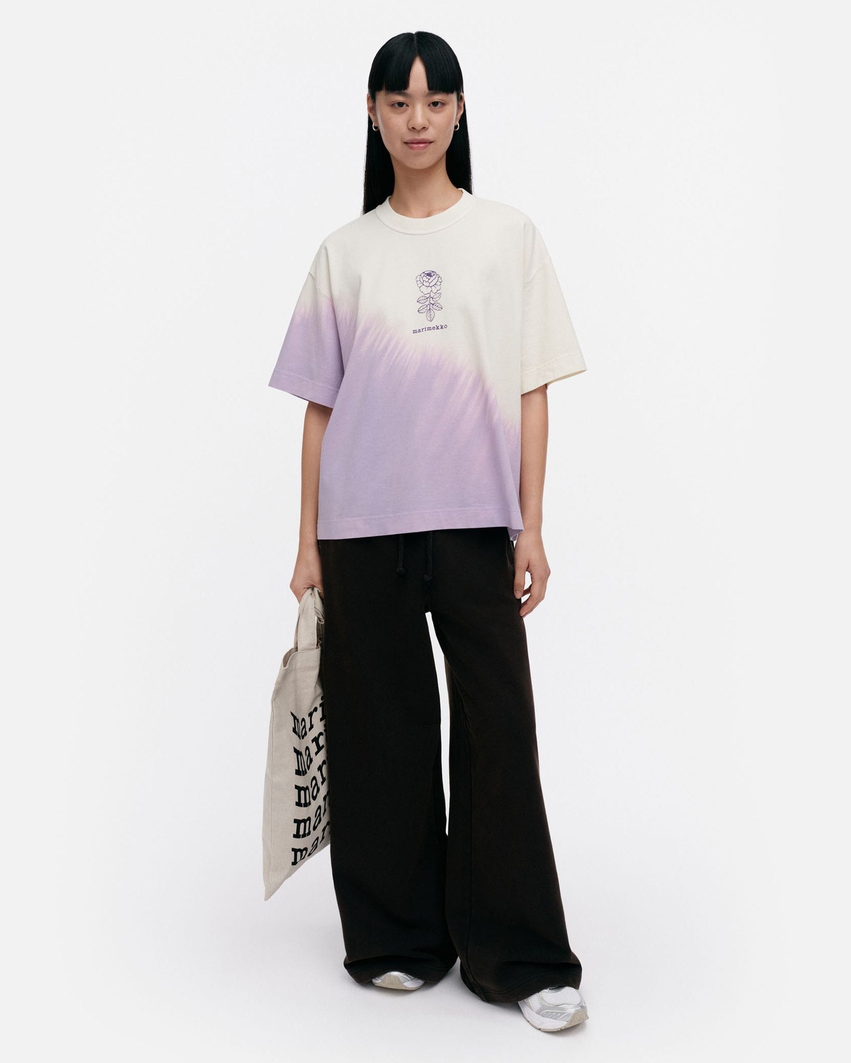 マリメッコ Vihne Vihkiruusu Tシャツ Sサイズ Vihne Vihkiruusu Placement Tシャツ | Maija Isola | Marimekko