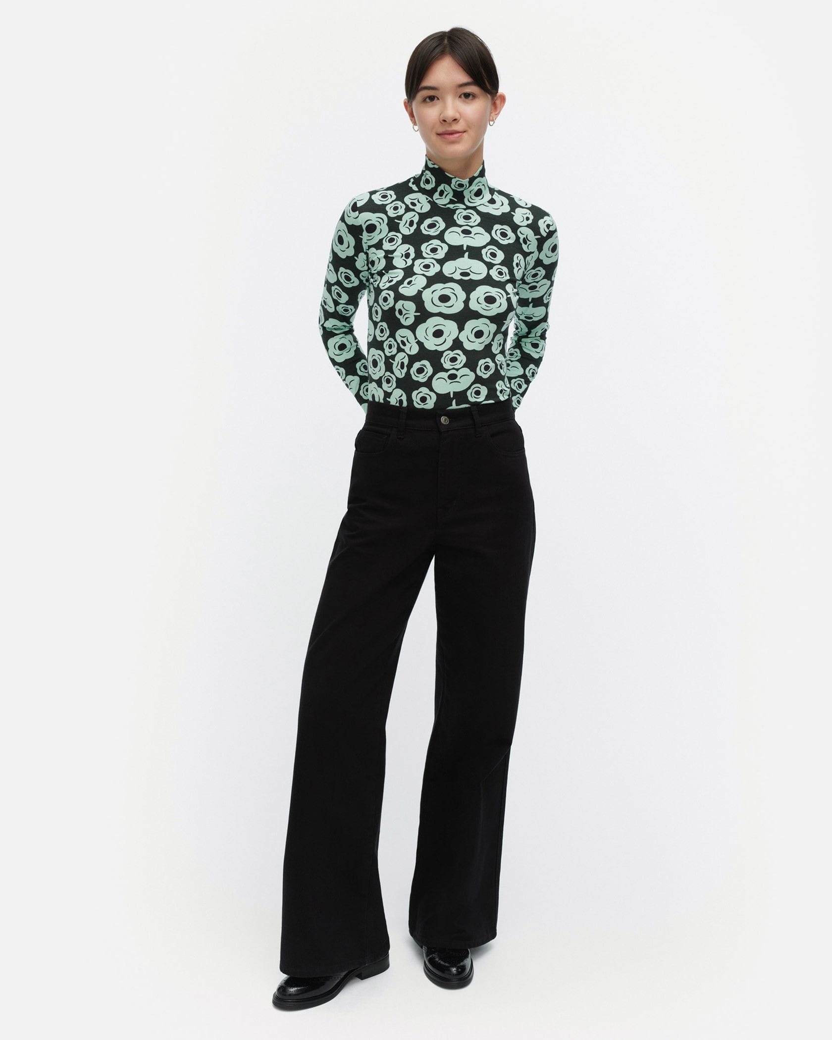 マリメッコ marimekko ムスタタンマ カットソー 新品未使用 一部店舗・オンラインストア限定】Armas Tumma カットソー | Maija