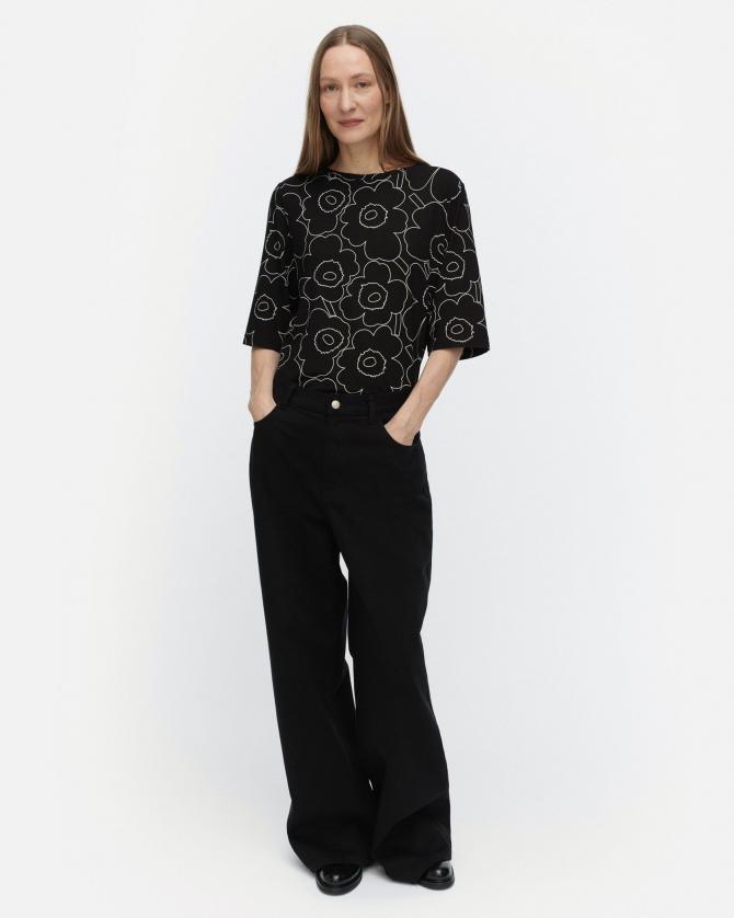 新品⭐︎マリメッコmarimekkoのロングTシャツです。 marimekko（マリメッコ）の「【kioski】Tasaraita Unikko