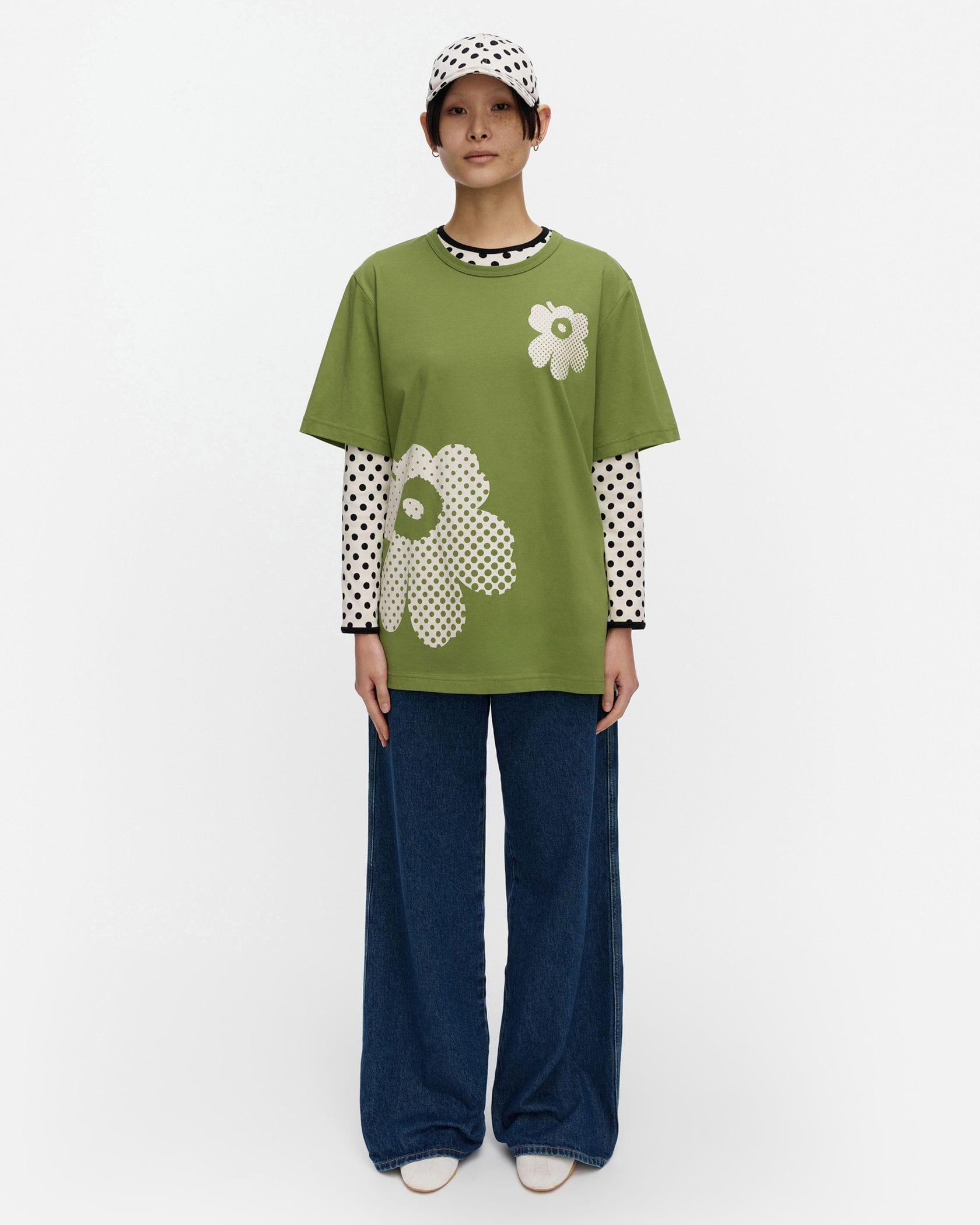 Vihne Unikko Placement Tシャツ
