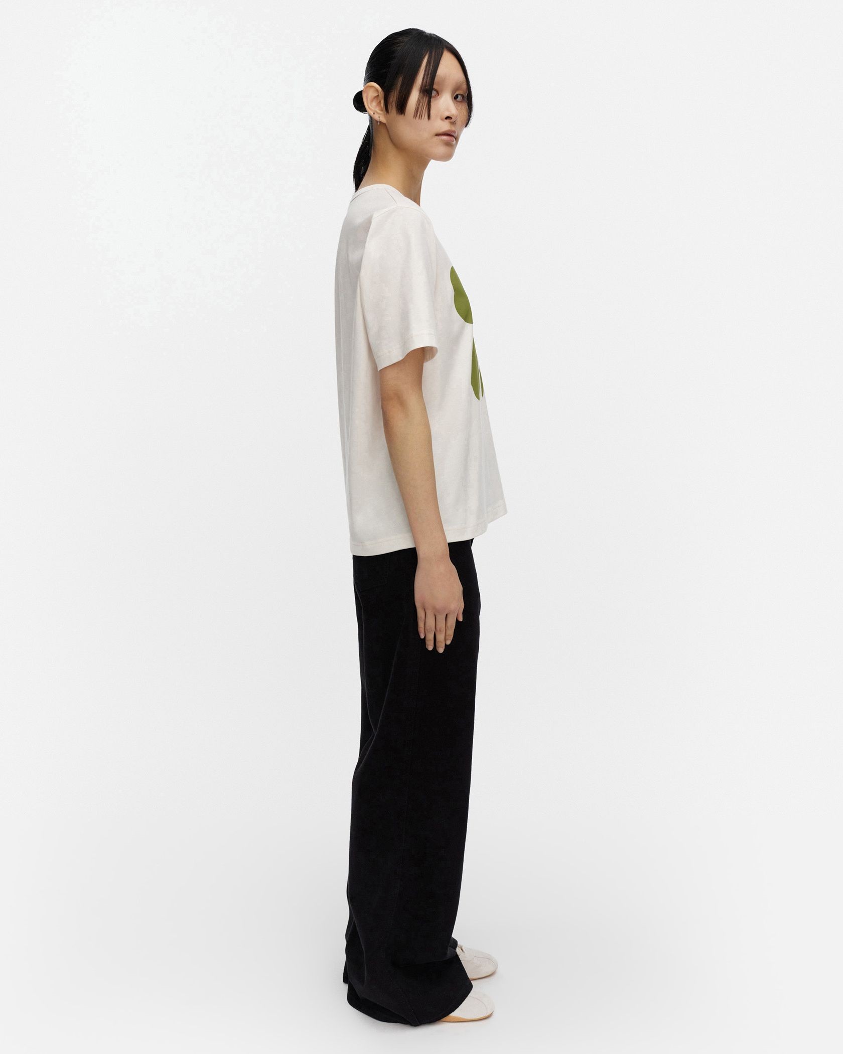 アジア限定】Erna Unikko Placement Tシャツ | Maija Isola
