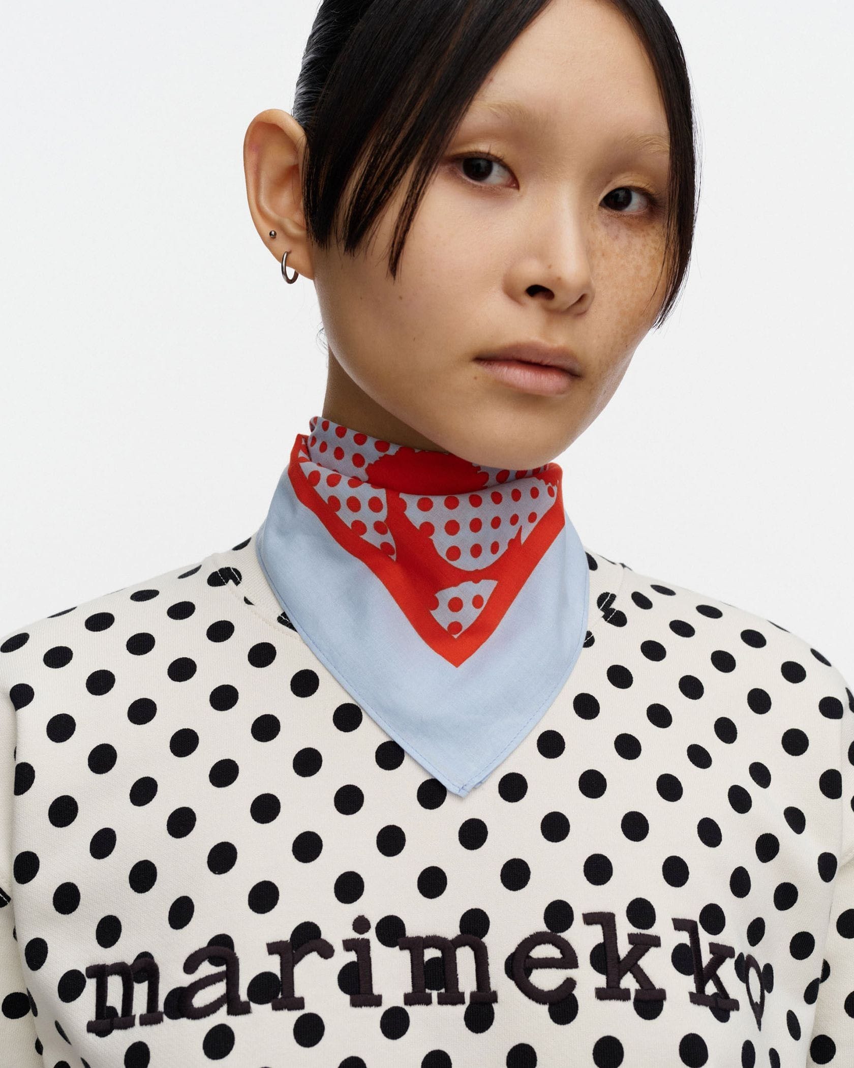 マリメッコ　60周年　スカーフ Astrilli Unikko スカーフ | Maija Isola | Marimekko (マリメッコ