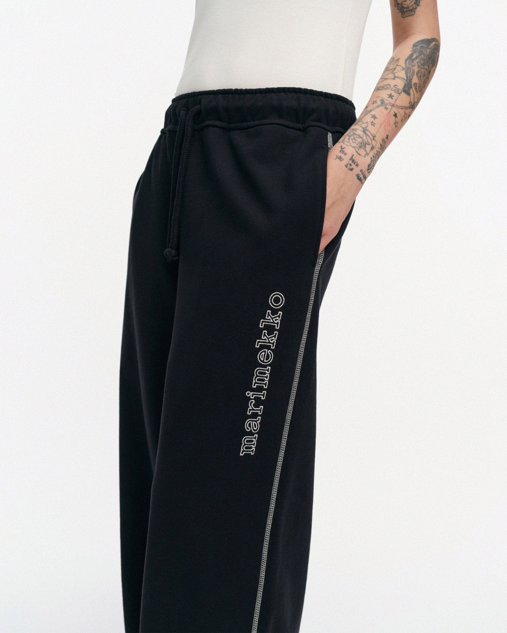 Sointi Logo スウェットパンツ | パンツ | クロージング | Marimekko