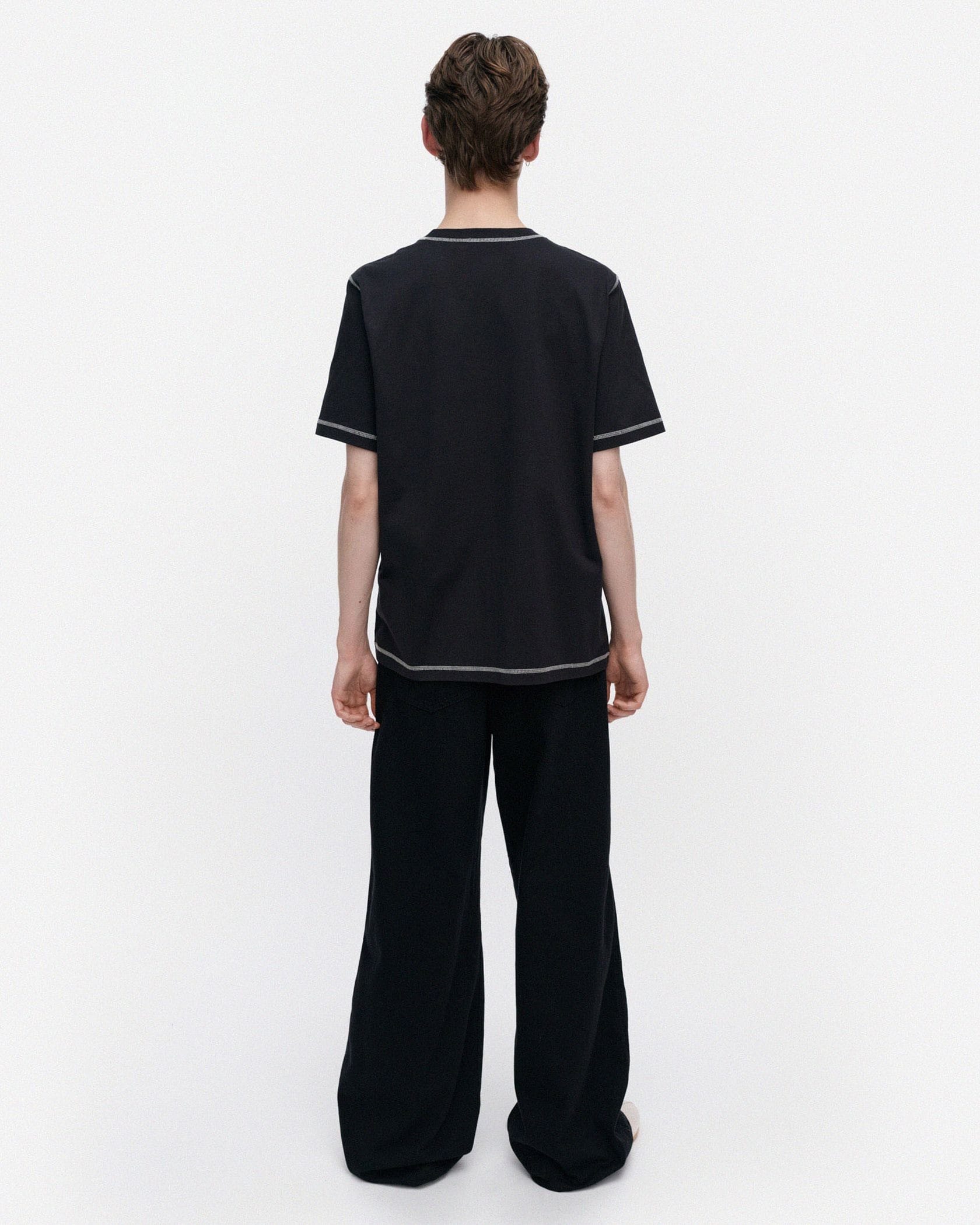 オンラインストア限定】Tarttua Logo Placement Tシャツ | シャツ