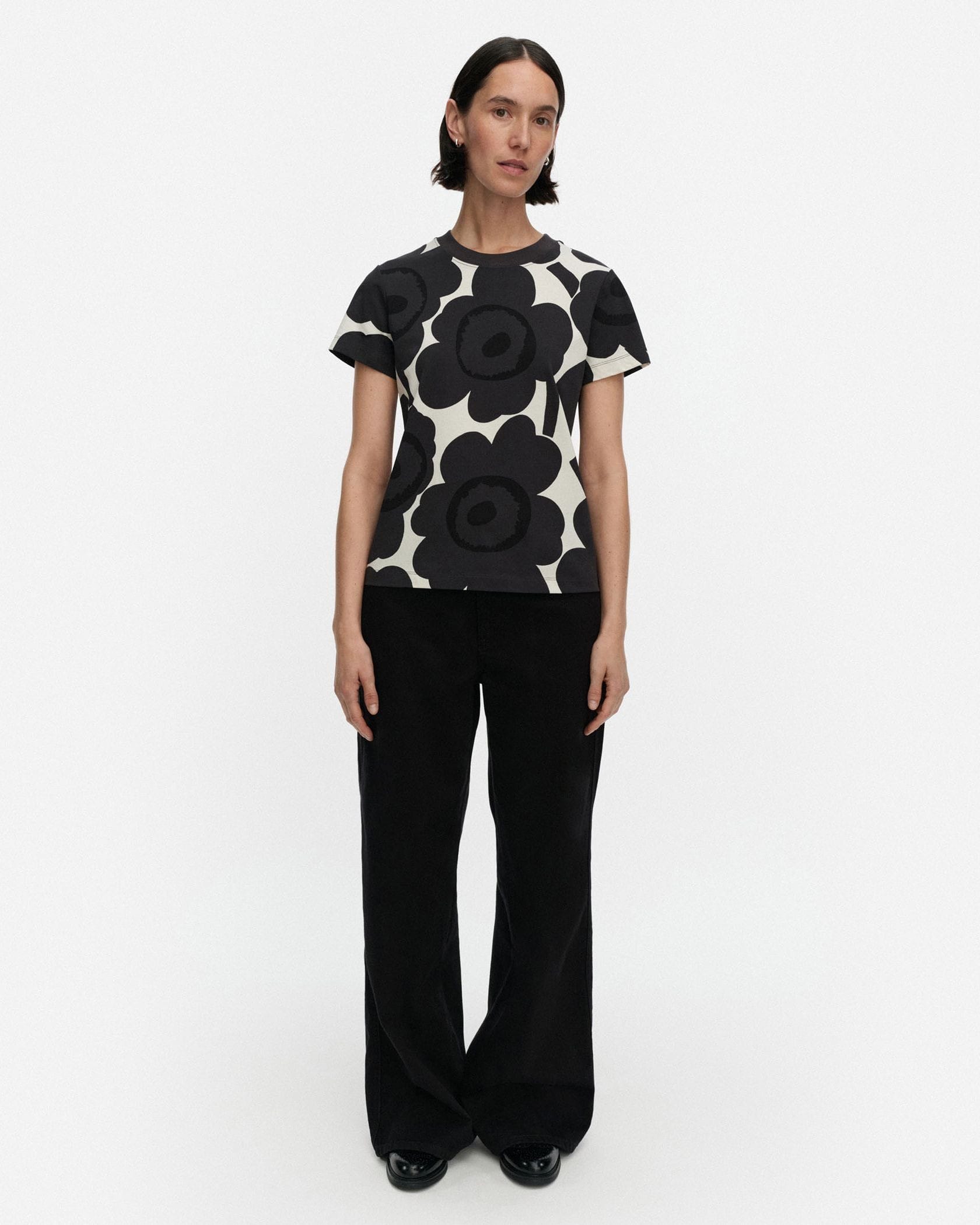 マリメッコ heli フィンランド・アジア限定】Heleys Unikko Tシャツ | Maija Isola