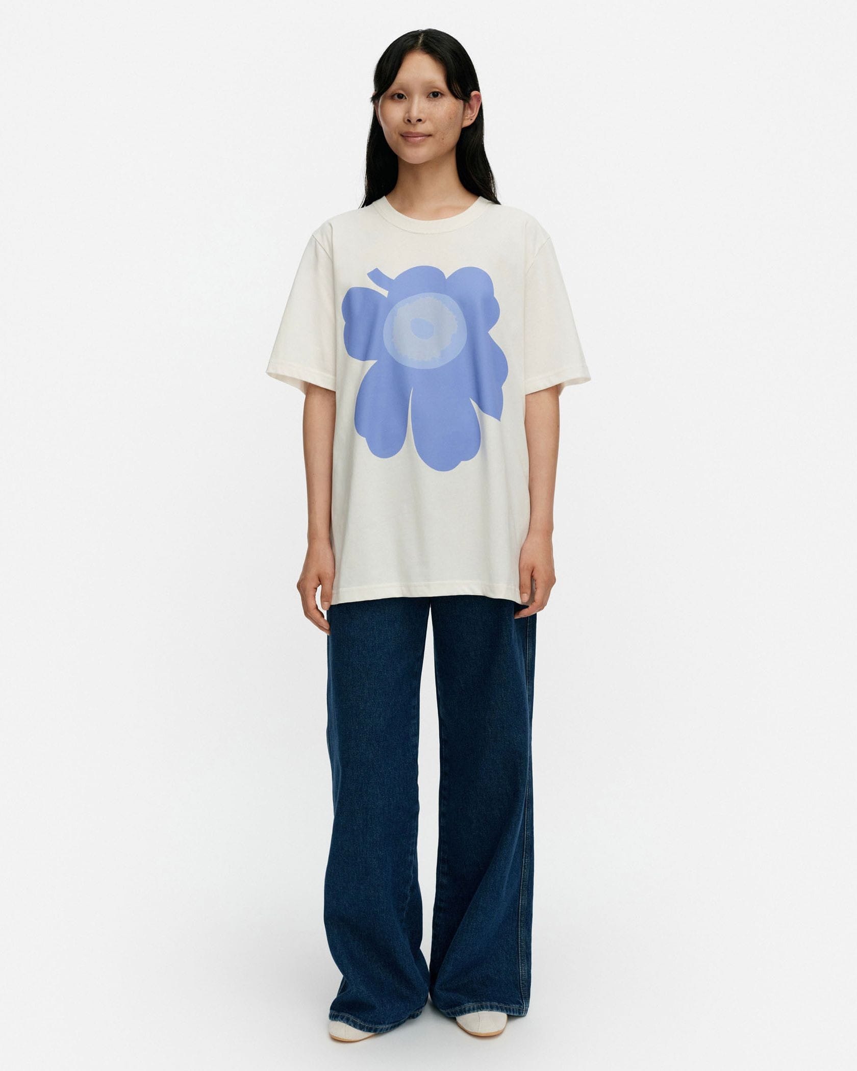アジア限定】Embla Unikko Placement Tシャツ | Maija Isola