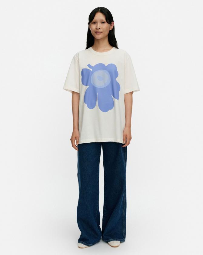 【アジア限定】Embla Unikko Placement Tシャツ