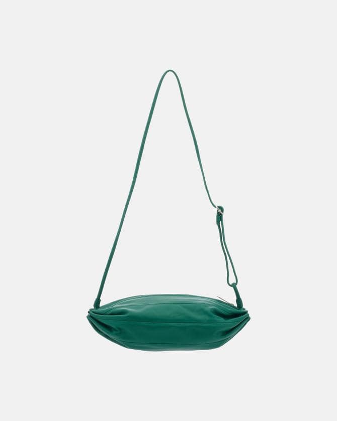 【一部店舗・オンラインストア限定】Karla ショルダーバッグ